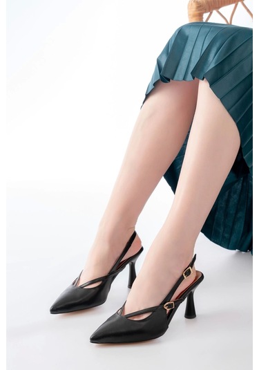 4962 Siyah Sivri Burun Tokalı Yuvarlak Topuk Kadın Sandalet Siyah