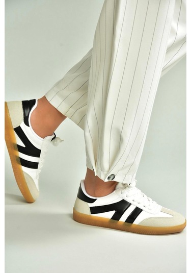 Fox Shoes U652861409 Beyaz/siyah Kadın Spor Ayakkabı Sneakers Beyaz/siyah-suni Deri