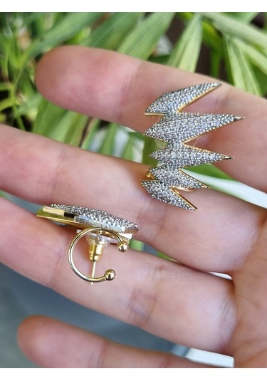 Özel Tasarım Şık Kıkırdak Küpe Altın