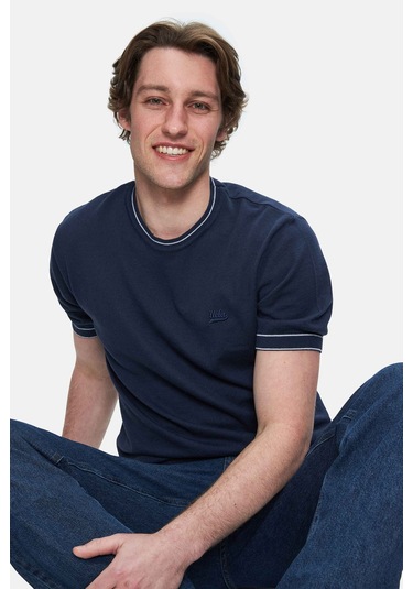 Fared Lacivert Bisiklet Yaka Triko Nakışlı Standard Fit Erkek Tshirt Lacivert