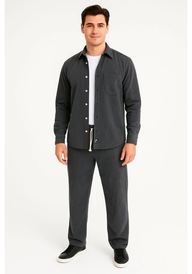 Erkek Kadife Oversize Takım - Gömlek Ve Pantolon İkili Set Füme Corduroy Şıklığı, Rahat Ve Zarif Duruş Yumuşak Dokulu Kadife Kumaş, Düğmeli Gömlek Üst Ve Lastikli Pantolon Alt Parça İle Gün Boyu Konfor- Füme Çok Renkli