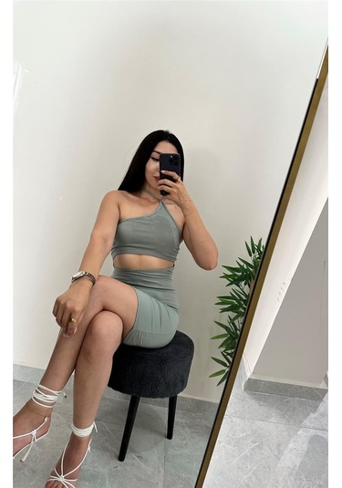 Boutiquen Pencere Detaylı Boyundan Bağlamalı Mint Elbise Yeşil