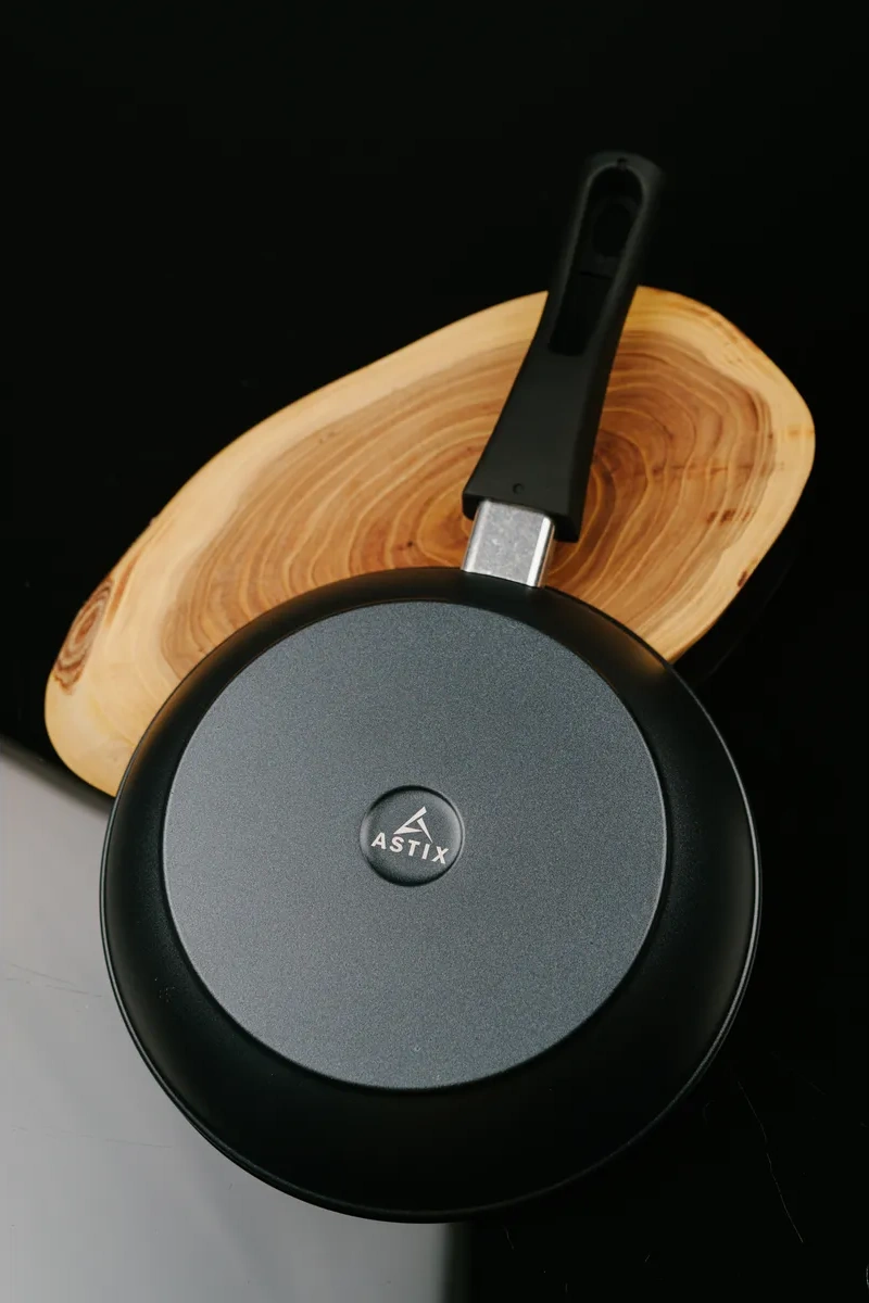 Astix 24 Cm Çıkarılabilir Saplı Yapışmaz Tava 305258020 Gümüş