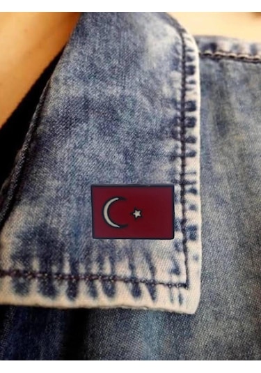 Herşey Nota Türk Bayrağı Yaka İğnesi Rozet Kırmızı - Beyaz