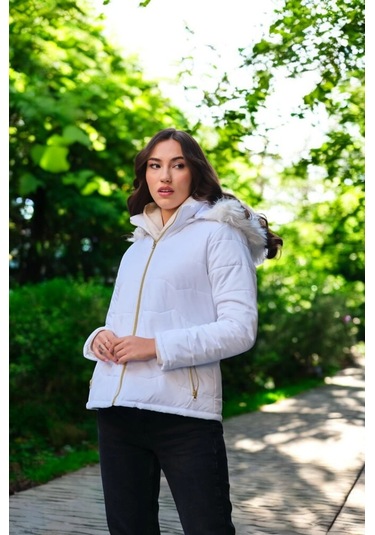 Barbora Kışlık Kürklü Kapüşonlu Şişme Kadın Mont Beyaz