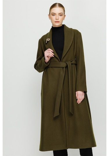 Broş Detaylı Önden Bağlamalı Ara Boy Manto Haki-haki Haki