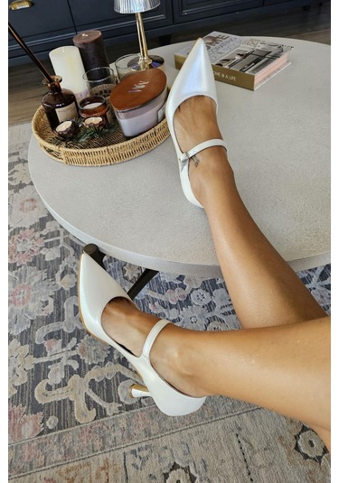 10 1103 Topukla Kadın Bilekden Bağlamalı Kısa Topuklu Sivri Burun Ayakkabı Sedef