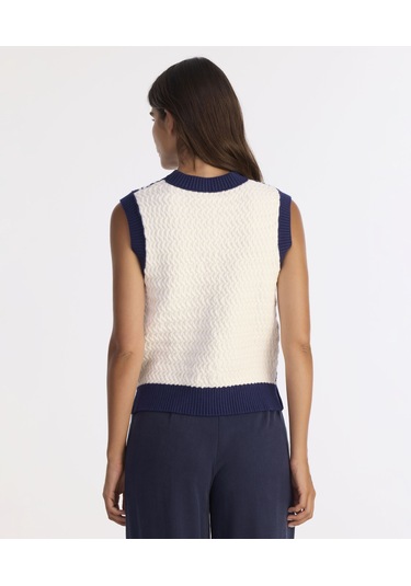 Yargıcı Regular Bisiklet Yaka Kolsuz Kol Kazak 25kktr2038x 004 Lacivert