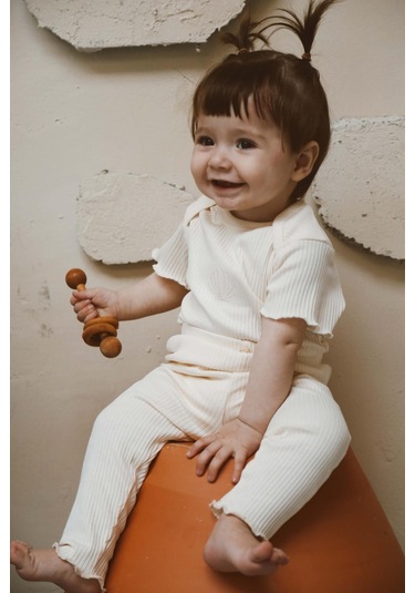 Deniz Kabuğu Nakışlı Fitilli Body Tayt Set Krem