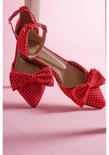 Misty Kırmızı Puantiyeli 2 Cm Topuklu Bilekten Bantlı Sivri Burun Günlük Babet Kırmızı