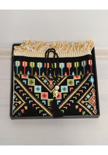 Hediyelik Seccade Tesbih Seti Kilim Desenli Kadife Astarlı Seccade, Kristal Tesbih Ve Özel Kutulu Lüks Hediye Seti Siyah