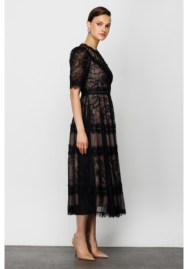 Nefeli Dantelli Midi Elbise - 3/4 Kol, Yuvarlak Yaka, Özel Gün Elbisesi Siyah