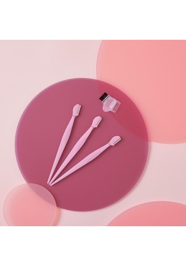 Wilkinson Sword Intuition Kaş Şekillendirme Seti 3 Kaş Usturası + 1 Fırça & Tarak Aparatı