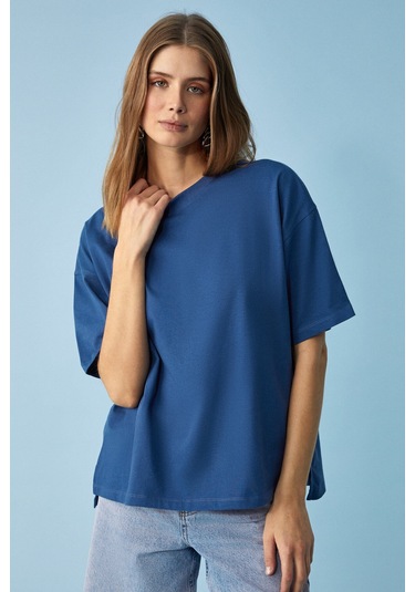 Jemmy Kadın %100 Organik Pamuk Relaxed Fit Yırtmaçlı Yuvarlak Yakalı Lacivert T-Shirt