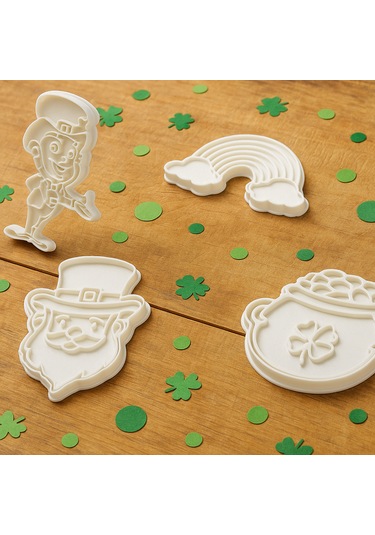 Şans Temalı Kurabiye Kalıbı Seti 4 Lü Set - Gökkuşağı, Şapka, Karakter, Kazan Beyaz