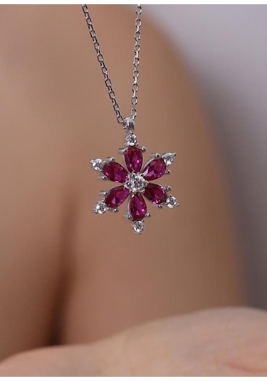 Zanaatsilver 925 Ayar Gümüş Zincirli Rubi Taşlı Kamelya Çiçegi Kolye