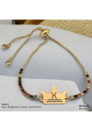Mart Ayı Doğumlarına Renkli Taş Desenli Taç Motifli 14 Ayar Altın Plakalı Hediye Bileklik-489ay Mart
