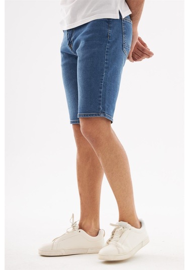 Erkek Yıpratmalı Slim Fit Likralı Kot Jean Şort Mavi