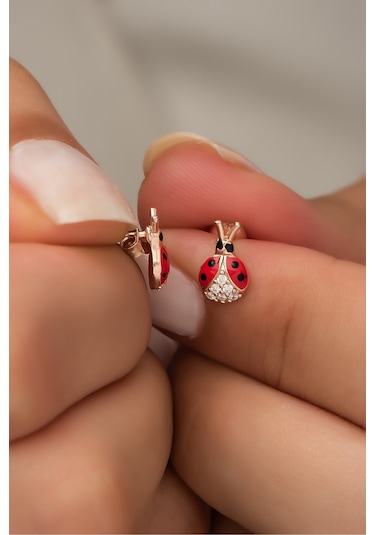 Nereze 925 Ayar Gümüş Minik Kırmızı Mineli Uğur Böceği Küpe