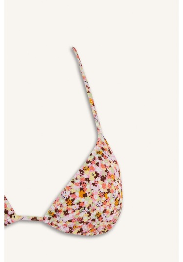 Defacto Regular Fit Çiçekli Bürümcük Üçgen Bikini Üstü-fall İn Love E2576ax25smrd194 Kırmızı Defacto Regular Fit Çiçekli Bürümcük Üçgen Bikini Üstü-fall İn Love E2576ax25smrd194 Kırmızı
