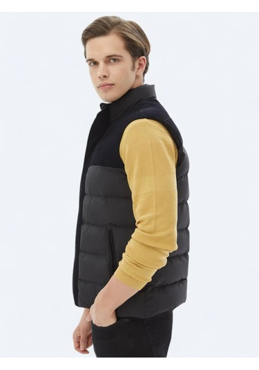 Kip Siyah Regular Fit Dik Yaka Casual Dokuma Spor Yelek Siyah