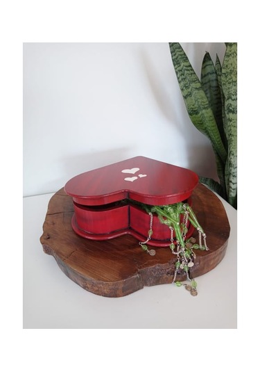 El Boyaması Kalpli Ahşap Kutu