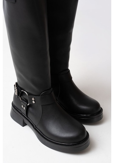 02-312 Siyah Toka Aksesuarlı Fermuarlı Günlük Kadın Çizme Resimdeki Renk
