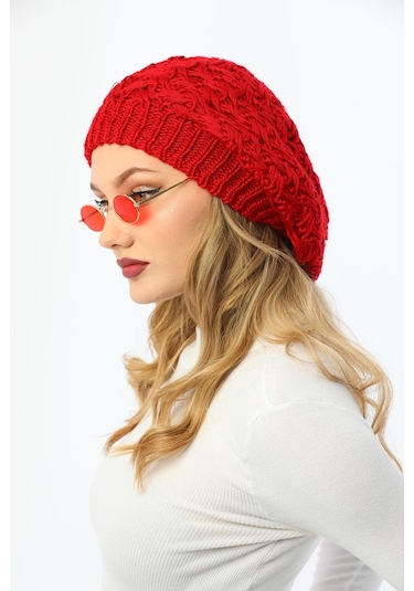 Çift Kat Kırmızı Kadın Ressam Bere Kırmızı