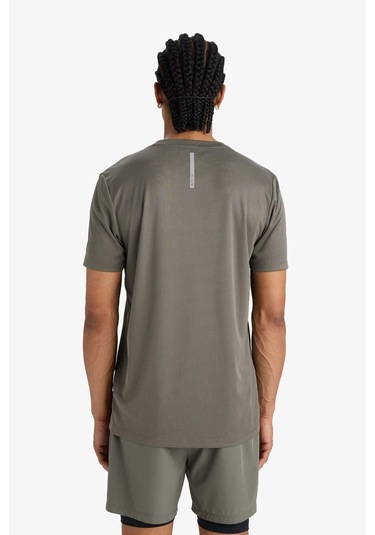 Defacto Defactofit Slim Fit Dar Kesim Bisiklet Yaka Çabuk Kuruyan Nefes Alabilen Esnek Kumaş Baskılı Sporcu Kısa Kollu Tişört E9318ax25aukh398 Haki