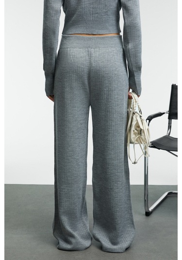 MARIPOSA Kadın Yuvarlak Yaka Çizgi Desenli Crop Geniş Paça Triko Grimelanj Alt-Üst Takım