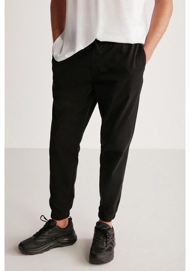 Jakob  Erkek Dokuma Yıkamalı 4 Cepli Kalın Dokulu Paçası Lastikli Siyah Pantolon
