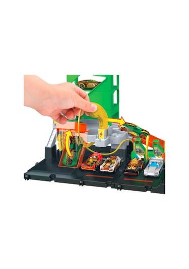 Hot Wheels Elektrikli Araç Şarj İstasyonu Oyun Seti HTN79