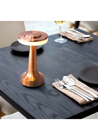 Hymark Retro Şarjlı Dekoratif Dokunmatik Metal Masa Lambası 3 Ren