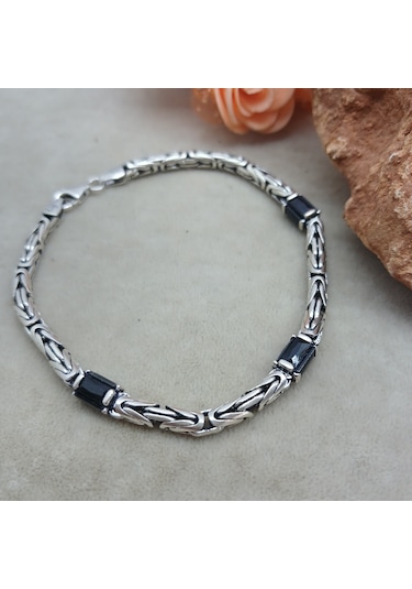 Bir Gümüş Aşkı 925 Ayar Gümüş Siyah Taşlı 4 Mm Kral Bileklik