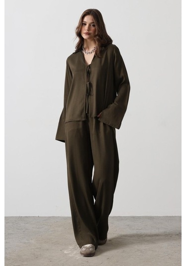 Ge Ticaret Önden Biyeli Bluz Ve Pantolon Takım - Haki Haki