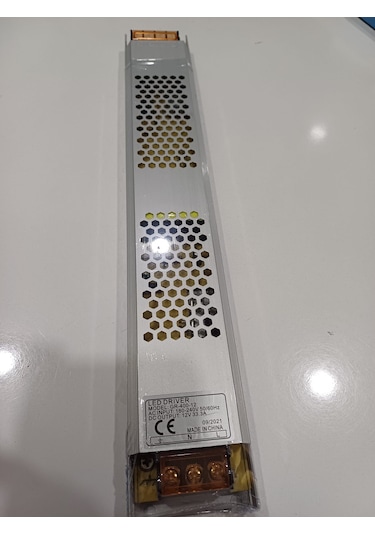 Milan Ultra Slim Şerit Led Trafosu 12v -33 Amper