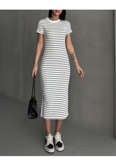 Kadın Çizgili Yırtmaçlı Esnek Uzun Örme Elbise Beyaz