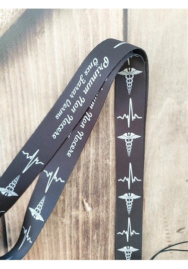 Tıp Sembolü Siyah Zemin Kart Askısı Yaka Kartı Boyun Askı İpi Telefon Askısı Yatay Dikey Kart Koruyucu