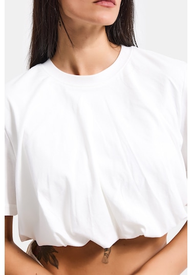 Itsbasic Kadın Kırık Beyaz S6-101 Crop Balon Fit T-shirt