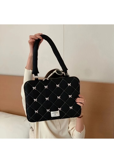 Fochsia Kore Tarzı Pembe Laptop Çantası 33.02-35.56cm Macbook Uyumlu Nakışlı Pembe