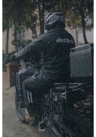 Tech90 Nefes Alır Esnek Özel Üretim Dikişsiz Motorcu Yağmurluk