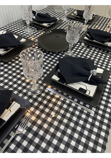 Sıvı Geçirmez Dertsiz Masa Örtüsü Kareli Desen Siyah