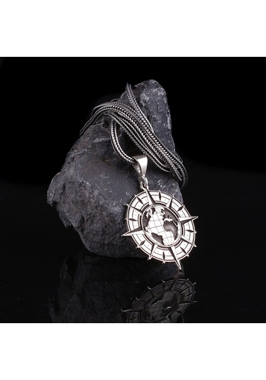 Dünya Haritası İşlemeli 925 Ayar Gümüş Kolye