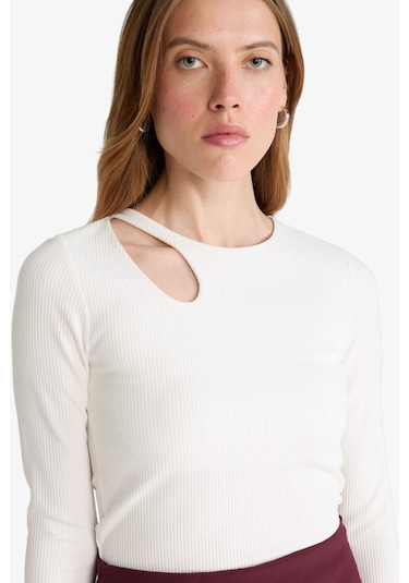 Defacto Slim Fit Dar Kesim Bisiklet Yaka Fitilli Kaşkorse Uzun Kollu Tişört D5114ax25auer105 Ekru