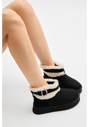 Kalın Poli Taban Kürk Detaylı Süet Görünümlü Kadın Siyah Günlük Bot Tbldy540 Siyah