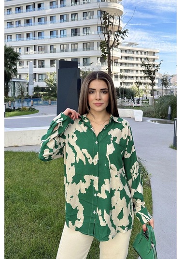 Kadın Yeşil Uzun Kol, Arkası Pliseli, Salaş Dökümlü, Viskon Gömlek Yeşil