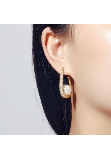 Novahub Altın Rengi Beyaz Kübik Zirkonya U Şekli Küpe Beyaz Kadın Küpe Beyaz