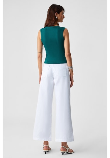 Lescosa Kadın Slim V Yaka Kolsuz Koyu Yeşil Bluz