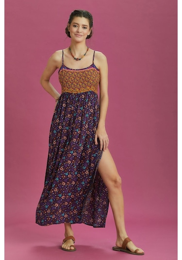 Askılı Yırtmaçlı Çiçekli Robadan Elbise 001