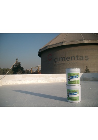 İzo White Glass Beyaz Mucize İlaç Solvent Bazlı Dış Cephe Yalıtım Örtüsü 2.5 Kg